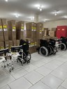 Bagé entrega 100 cadeiras de rodas e prevê superar 600 até o fim do ano