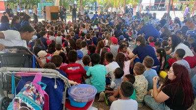 Assistidos do Lar dos Irmãos Santo Estevão participam da Feira do Livro