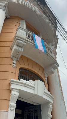 Ato marca Dia da Visibilidade Trans com hasteamento da bandeira na Casa de Cultura Pedro Wayne