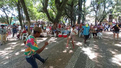 Campanha “Não é Não!” é difundida durante evento Samba na Praça