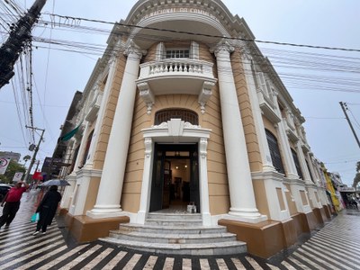 Casa de Cultura Pedro Wayne resgata cores originais de 1929 em projeto de revitalização