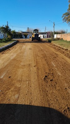 Com tempo seco, Seinfra avança em patrolamento durante a semana