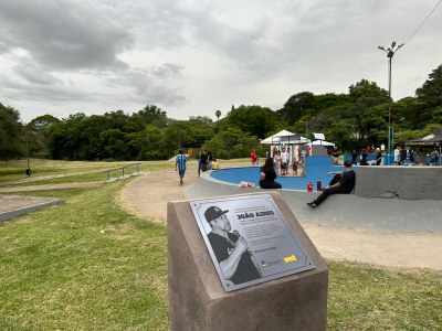 Pista pública de skate passa a se chamar ‘Tio Aires’