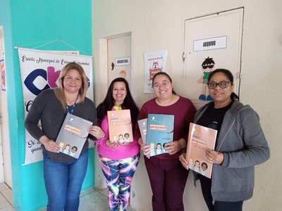 Educação Fiscal realiza entrega de materiais em escolas municipais