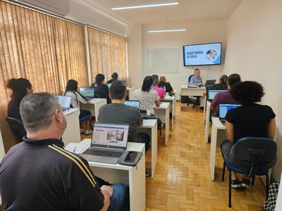 Emap promove curso prático de Canva