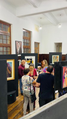 Exposições destacam trabalhos de artistas locais