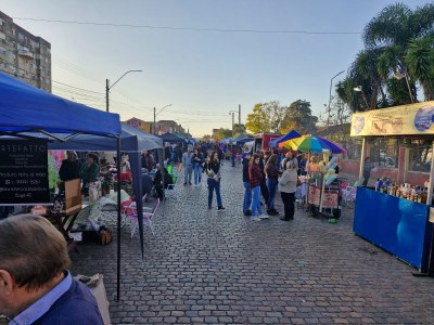 Feira do Dia da Criança no Largo da Prefeitura