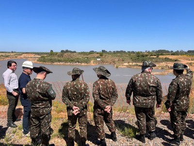 Governo Municipal acompanha visita de General à obra da Barragem de Bagé