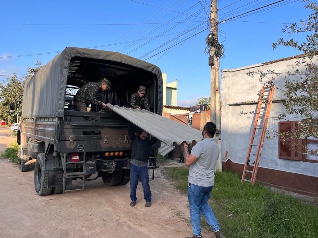 Governo Municipal alcança a marca histórica de mais de 110 mil telhas entregues em dois meses