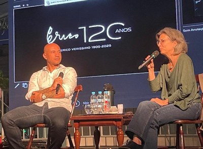 Neta de Érico Veríssimo fala sobre a obra e vida familiar do avô na Feira do Livro