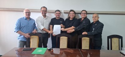Nove entidades bageenses publicam moção de apoio à implantação do curso de Medicina na Unipampa