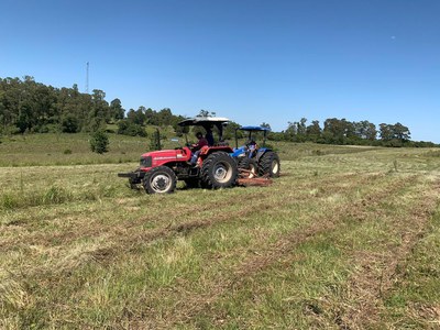 Patrulha Agrícola realiza roçado na localidade do Pirai