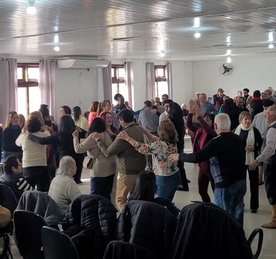 Prefeito visita Centro do Idoso e anuncia melhorias para o espaço