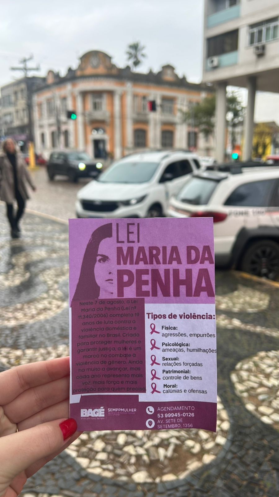Prefeitura realiza panfletagem pelo aniversário da Lei Maria da Penha