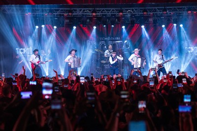 Tchê Guri apresenta show no "Natal Mágico do Pampa"