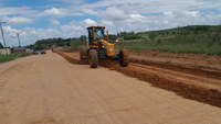 SDR recebe recursos para transporte de cascalhos a estradas rurais